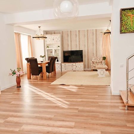 Apartamento The View Penthouse Braşov Exterior foto